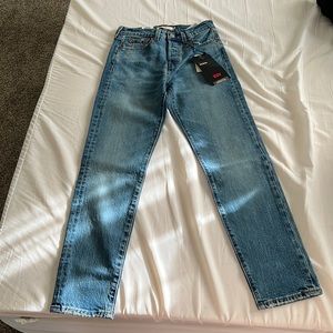 NWT Levi’s Wedgie Jeans Size 25